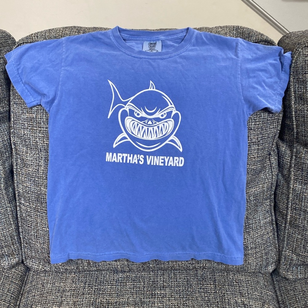 Martha's Vineyard Shark Blue T-Shirt, Size Youth M
